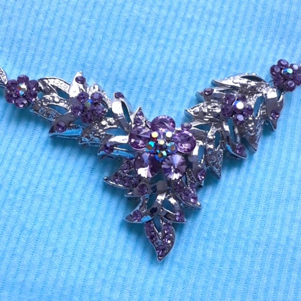 Crystal Bib Statement Necklace & Clip On Earrings. EUC